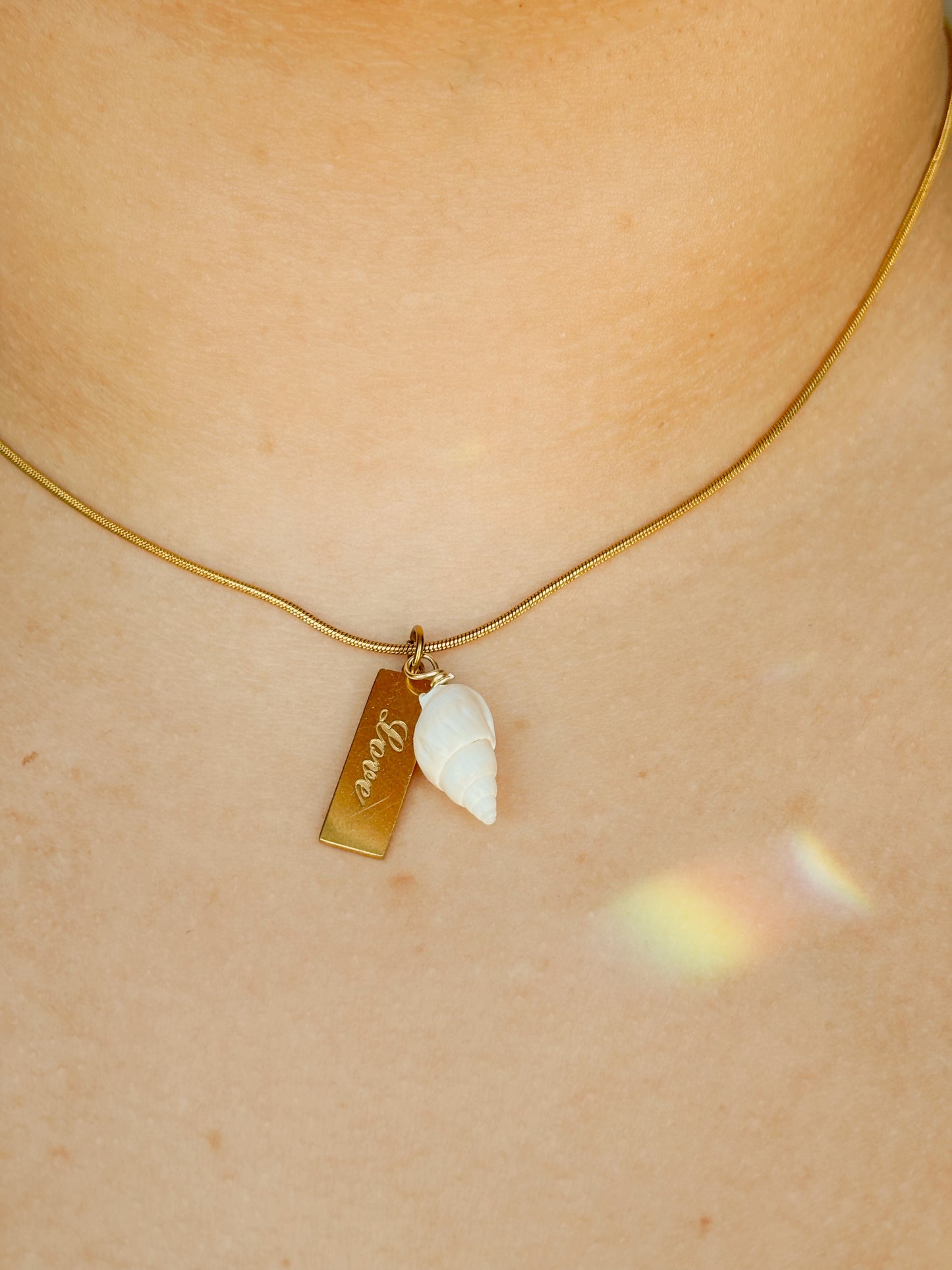 18k gold plated ‘lobe’ tag with shell Necklace