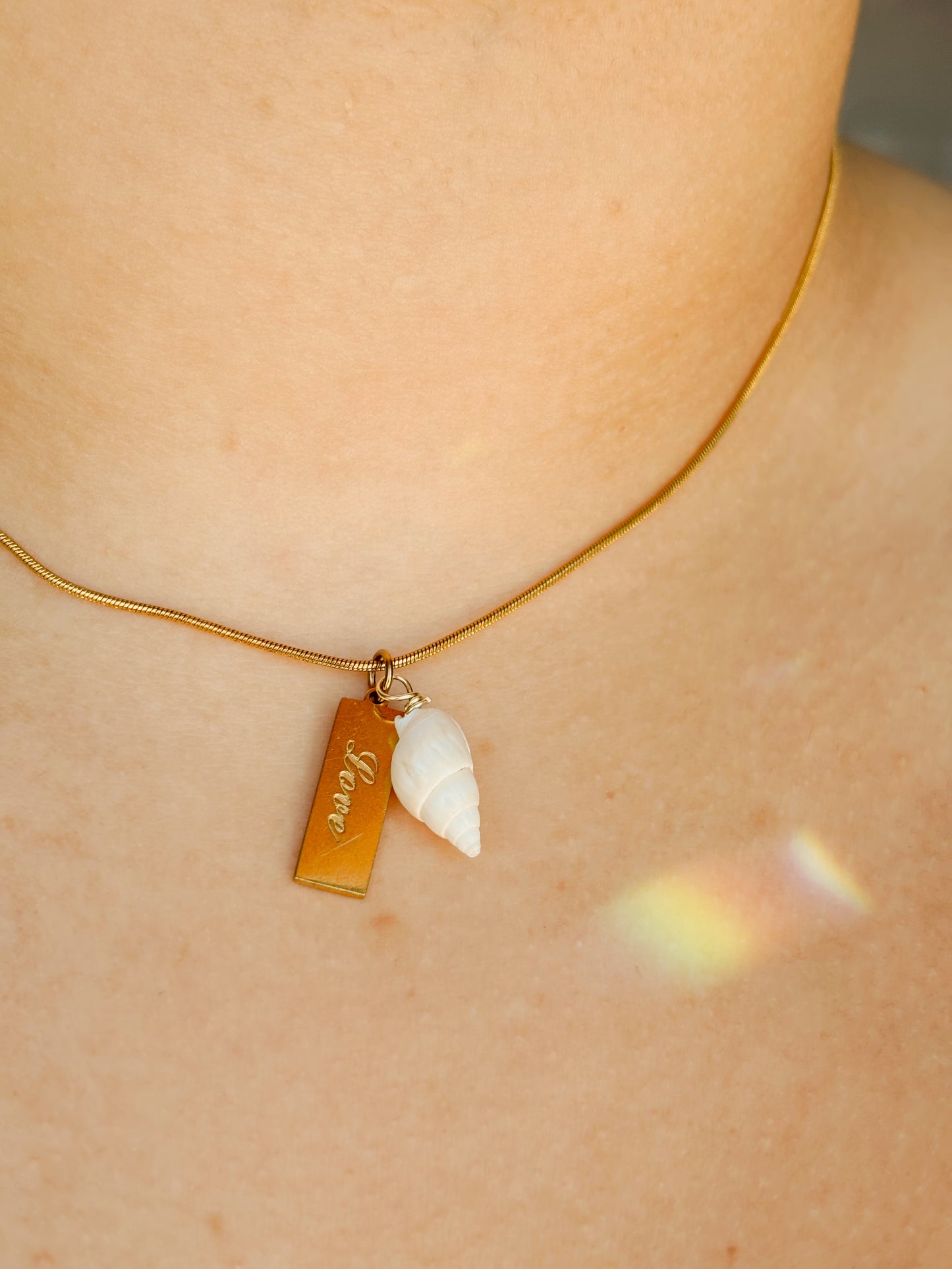 18k gold plated ‘lobe’ tag with shell Necklace
