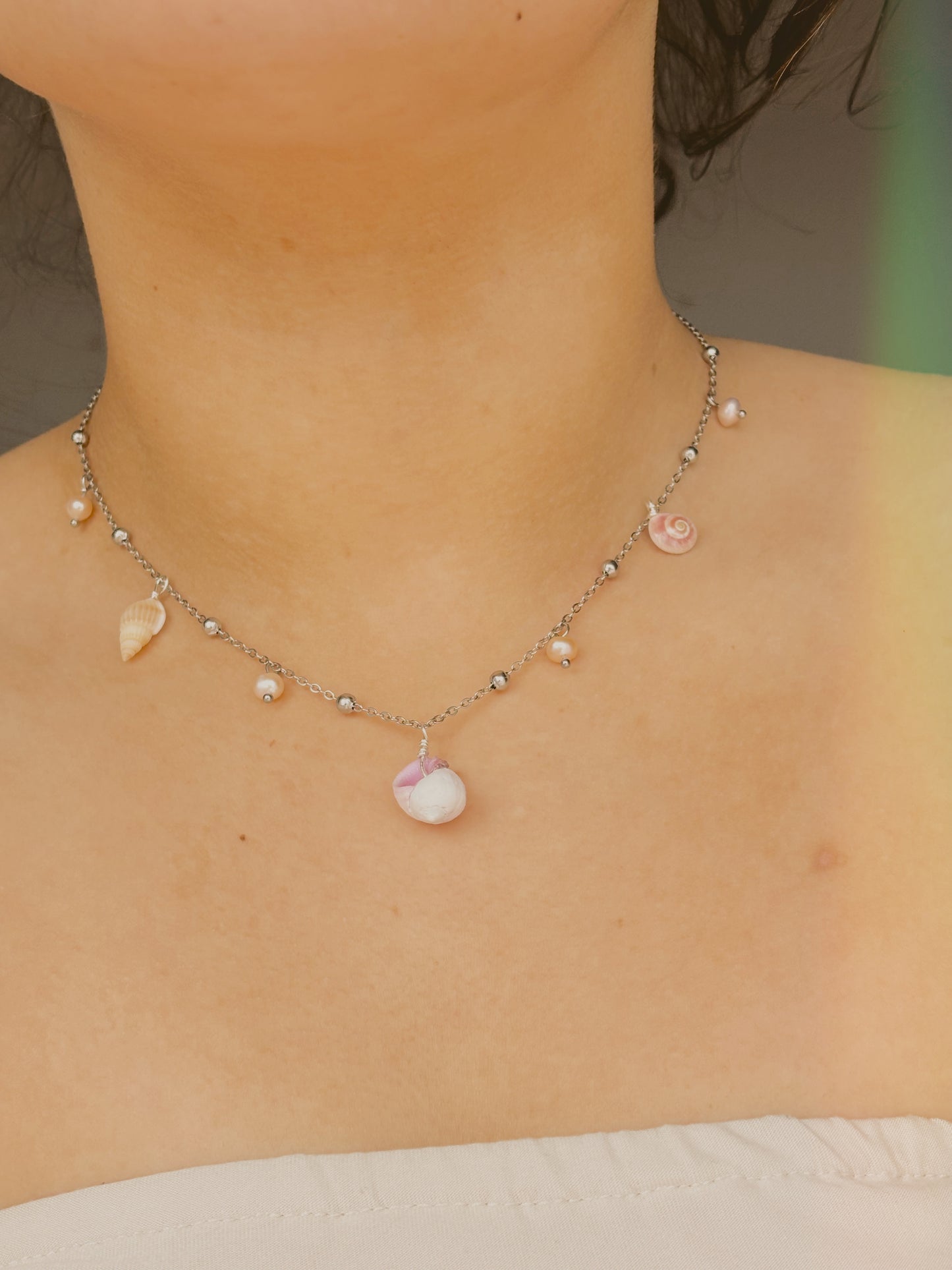 Freshwater pearl necklace with shells - Gold and silver - tarnish free