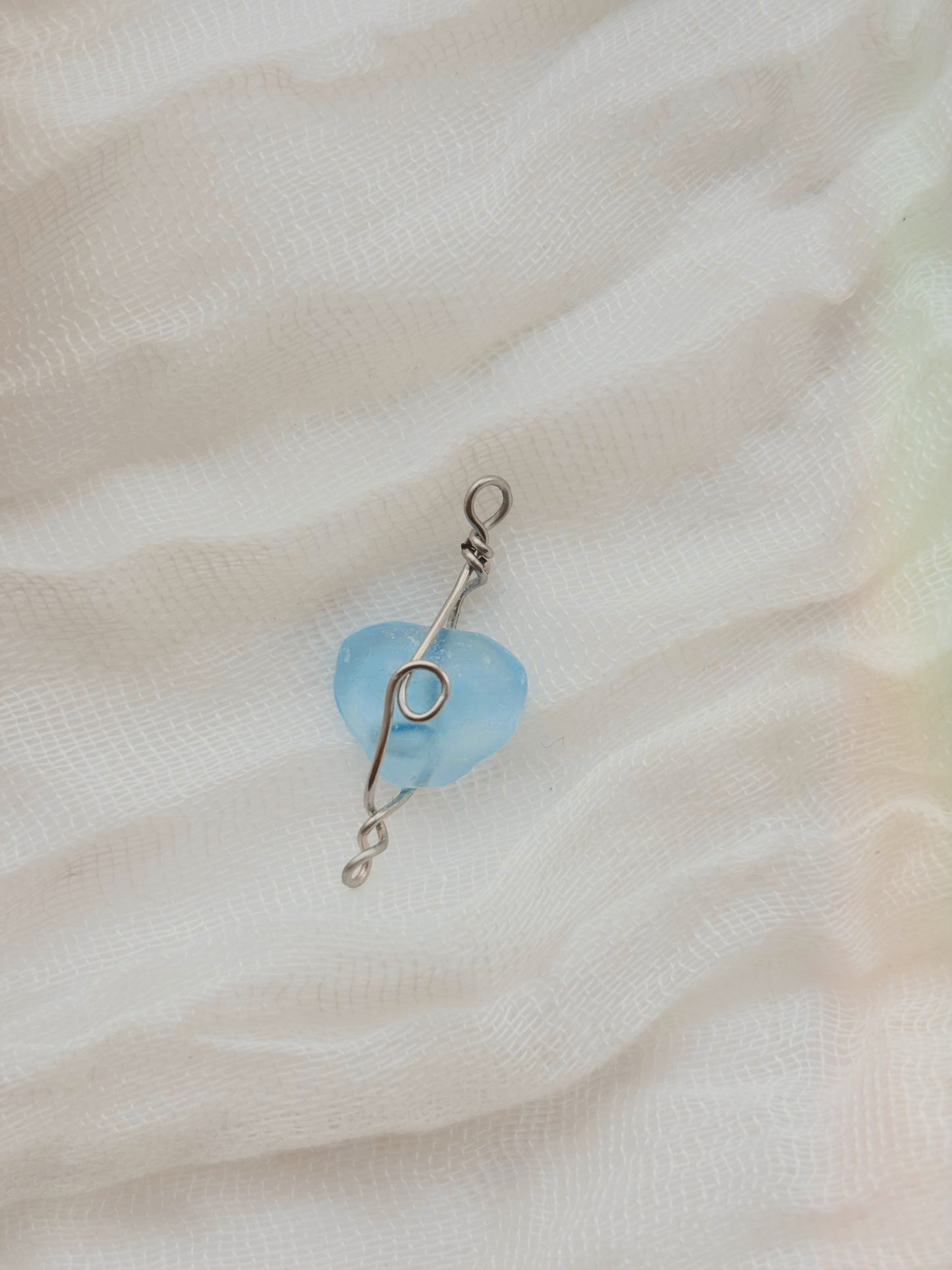 Adjustable customisable sea glass hand chain - handmade - tarnish free - gold or silver