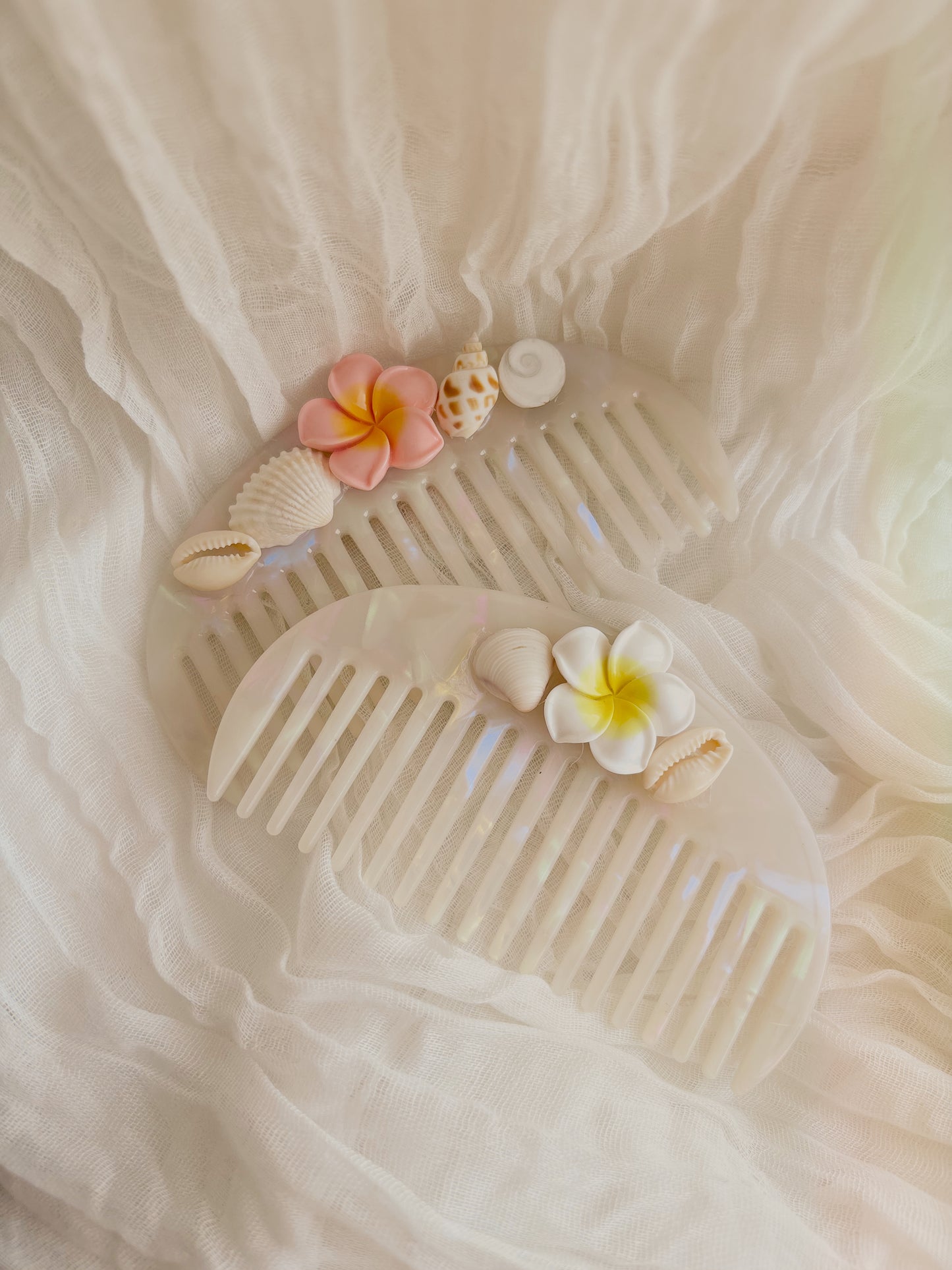 Mermaid shell hair comb