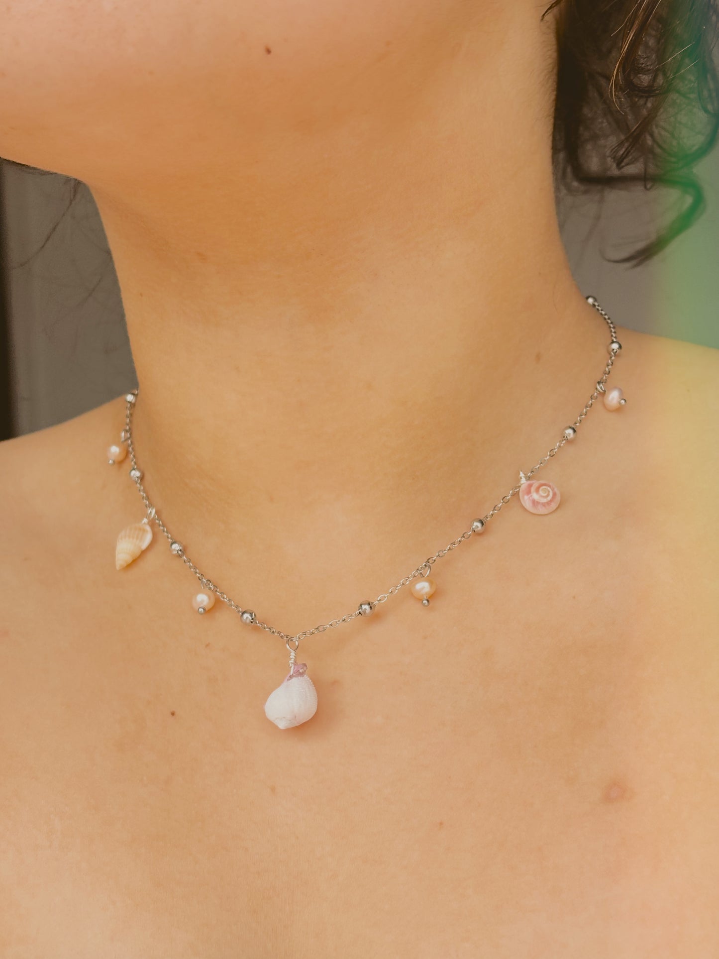 Freshwater pearl necklace with shells - Gold and silver - tarnish free