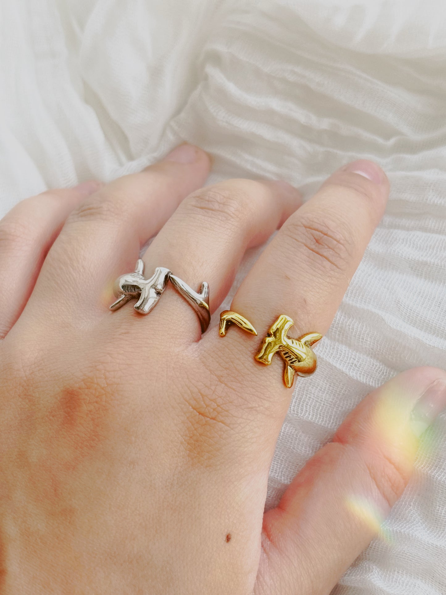 Hammerhead shark ring