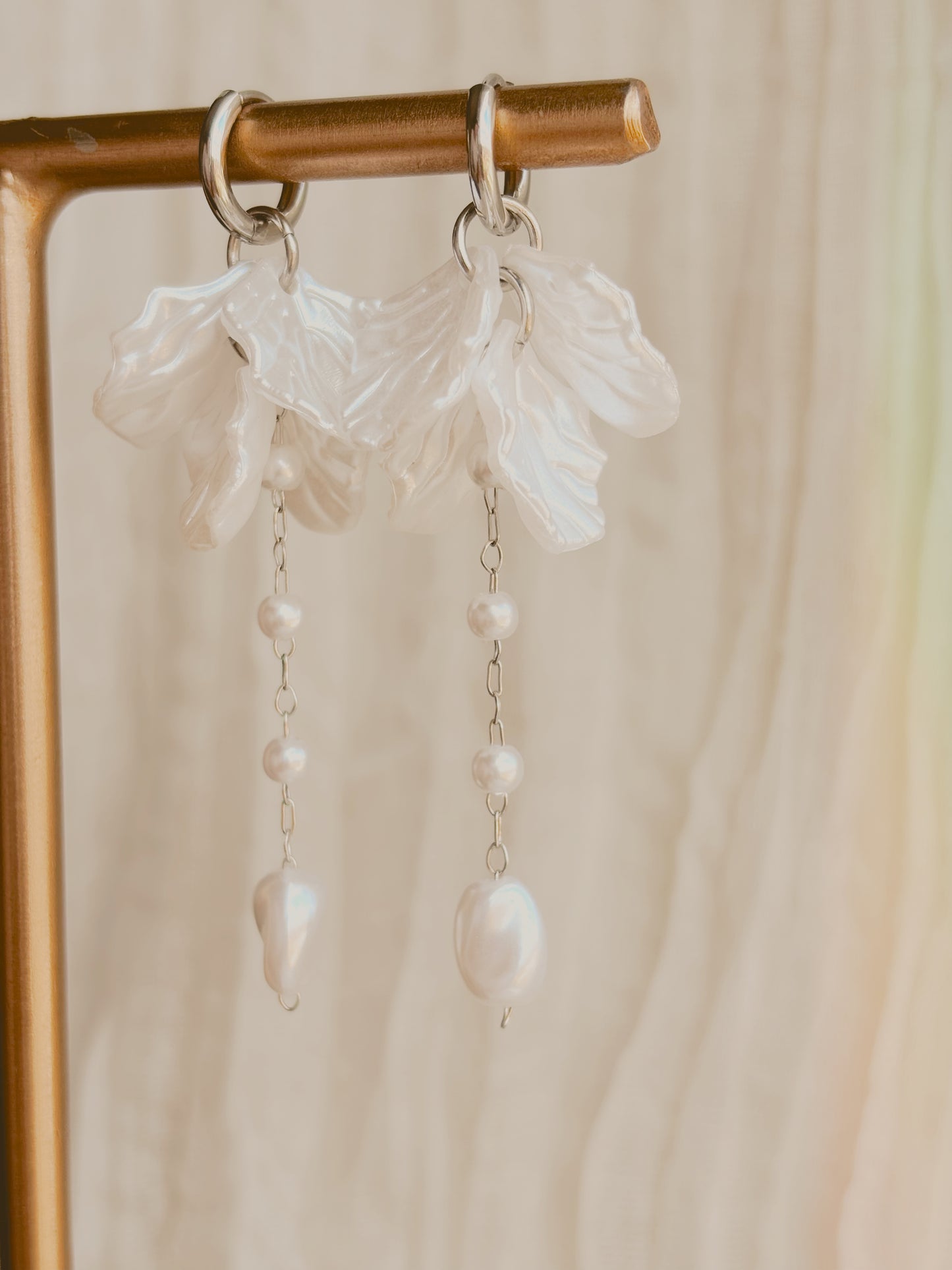Handmade pearl drop earrings - tarnish free - Gold & Silver