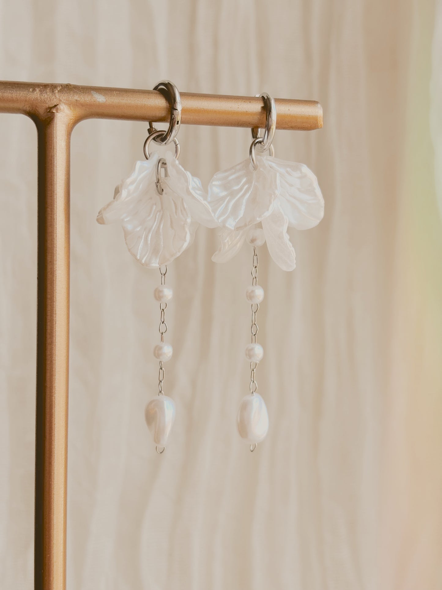 Handmade pearl drop earrings - tarnish free - Gold & Silver