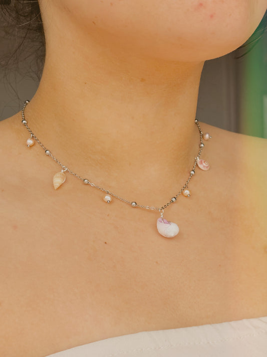 Freshwater pearl necklace with shells - Gold and silver - tarnish free