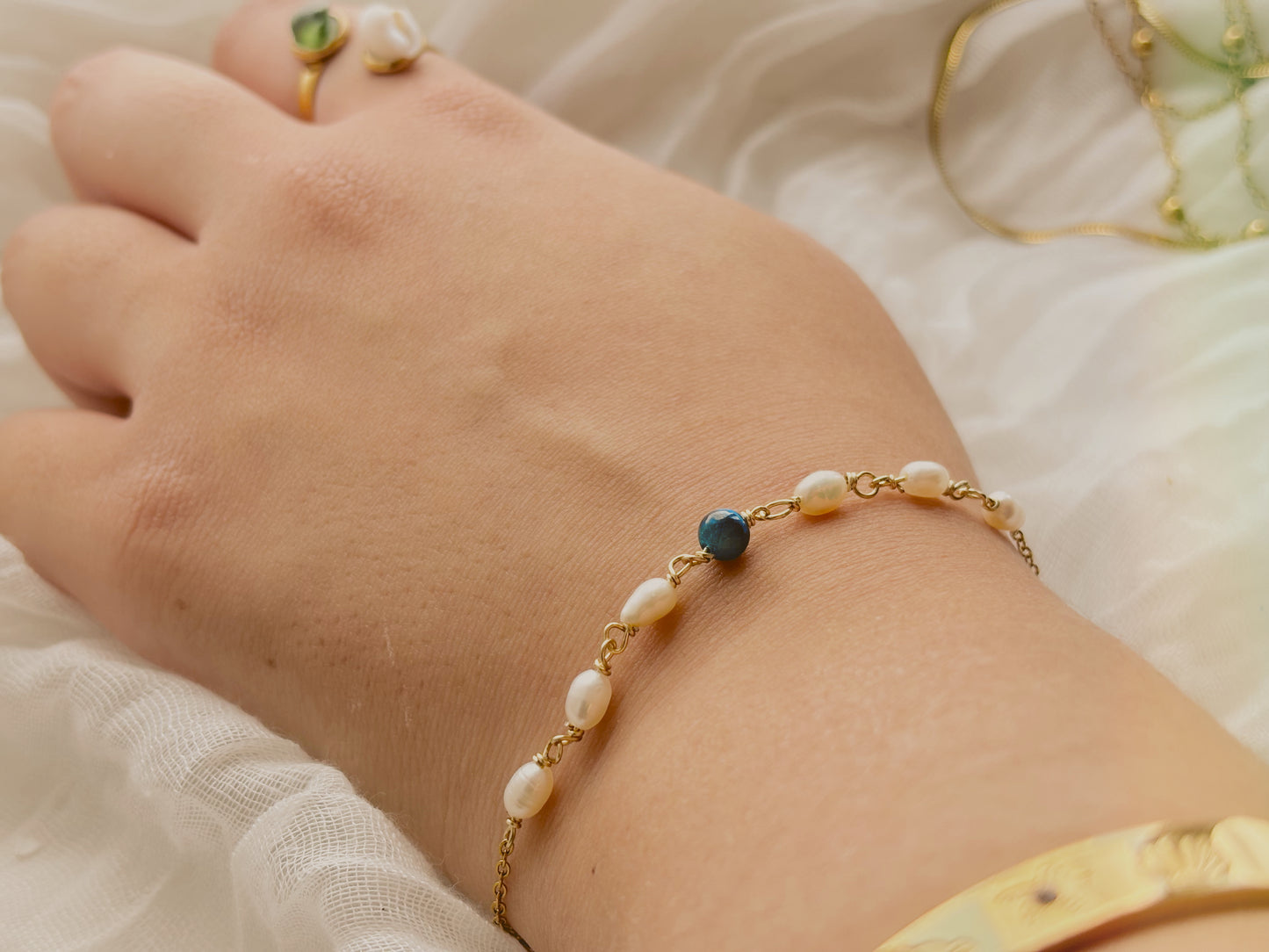 Fresh water pearl bracelet with blue tiger eye - tarnish free - gold & silver - handmade