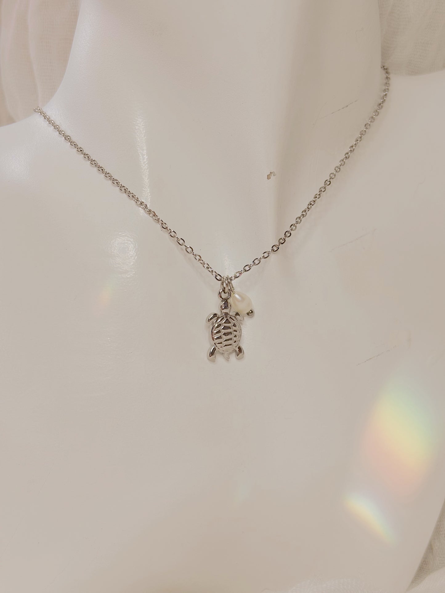 Dainty Turtle & fresh water Pearl necklace