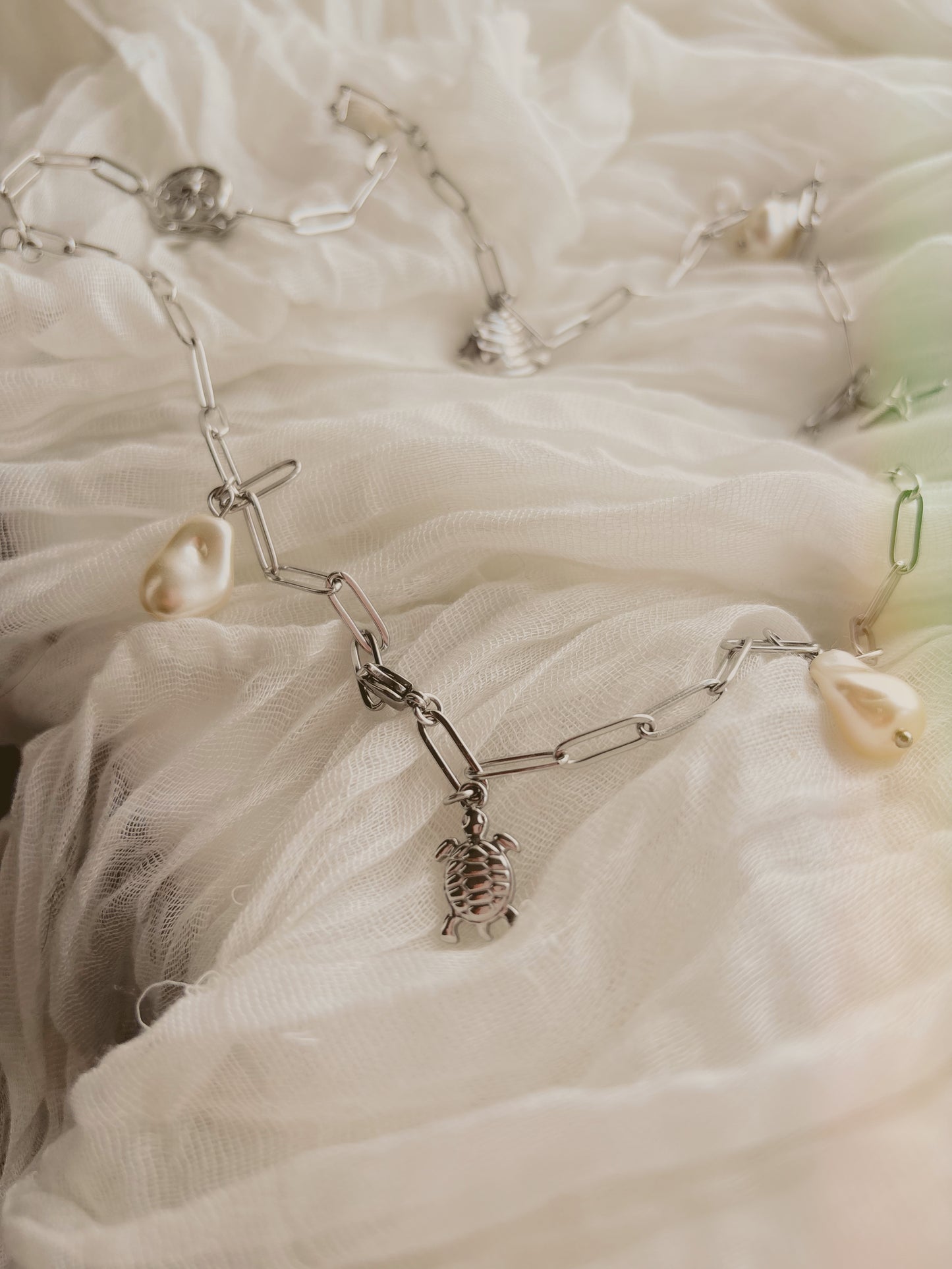Adjustable waist chain - waterproof - gold or silver