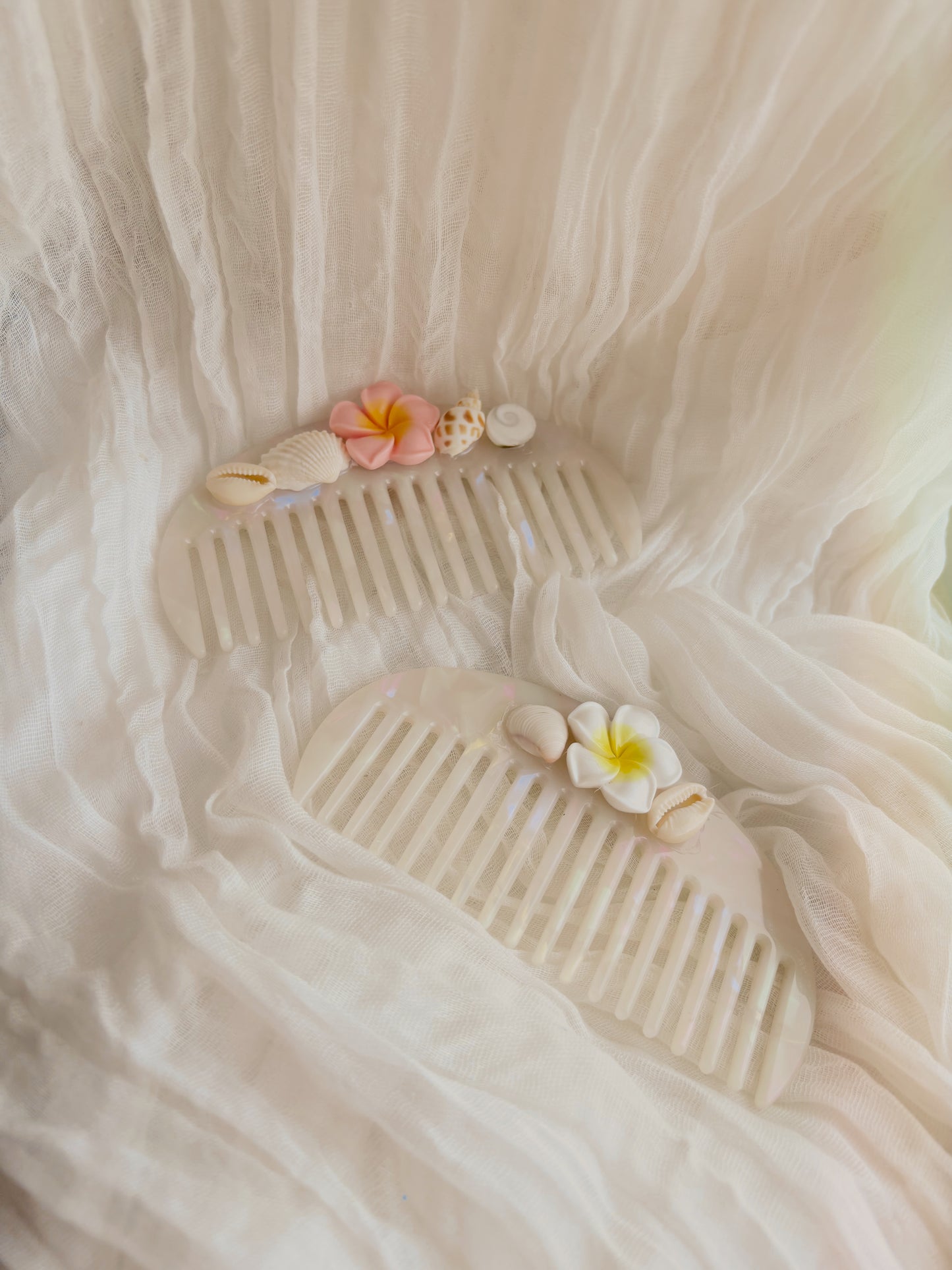 Mermaid shell hair comb