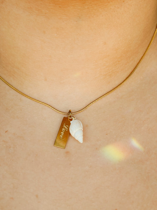 18k gold plated ‘lobe’ tag with shell Necklace