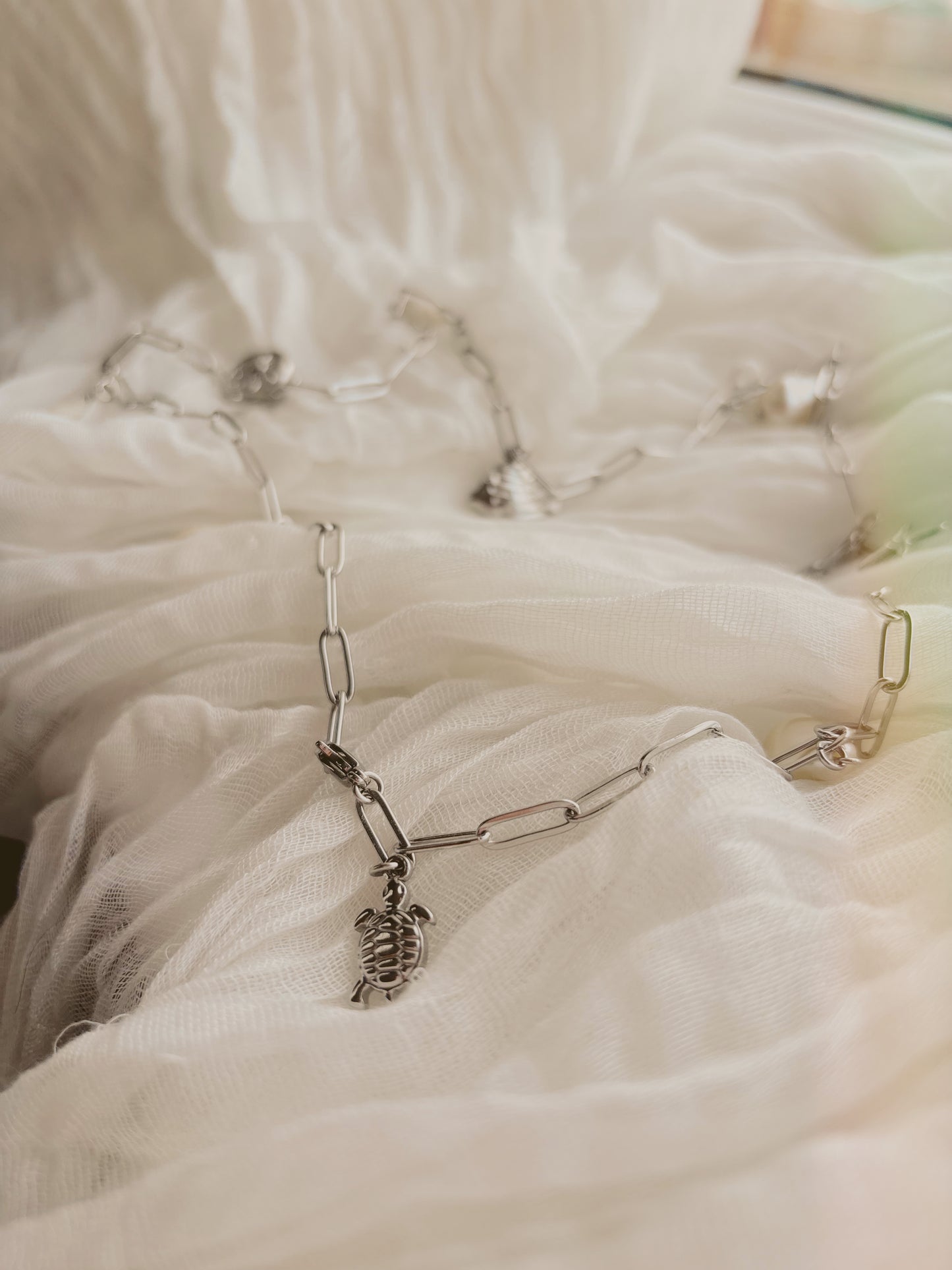 Adjustable waist chain - waterproof - gold or silver