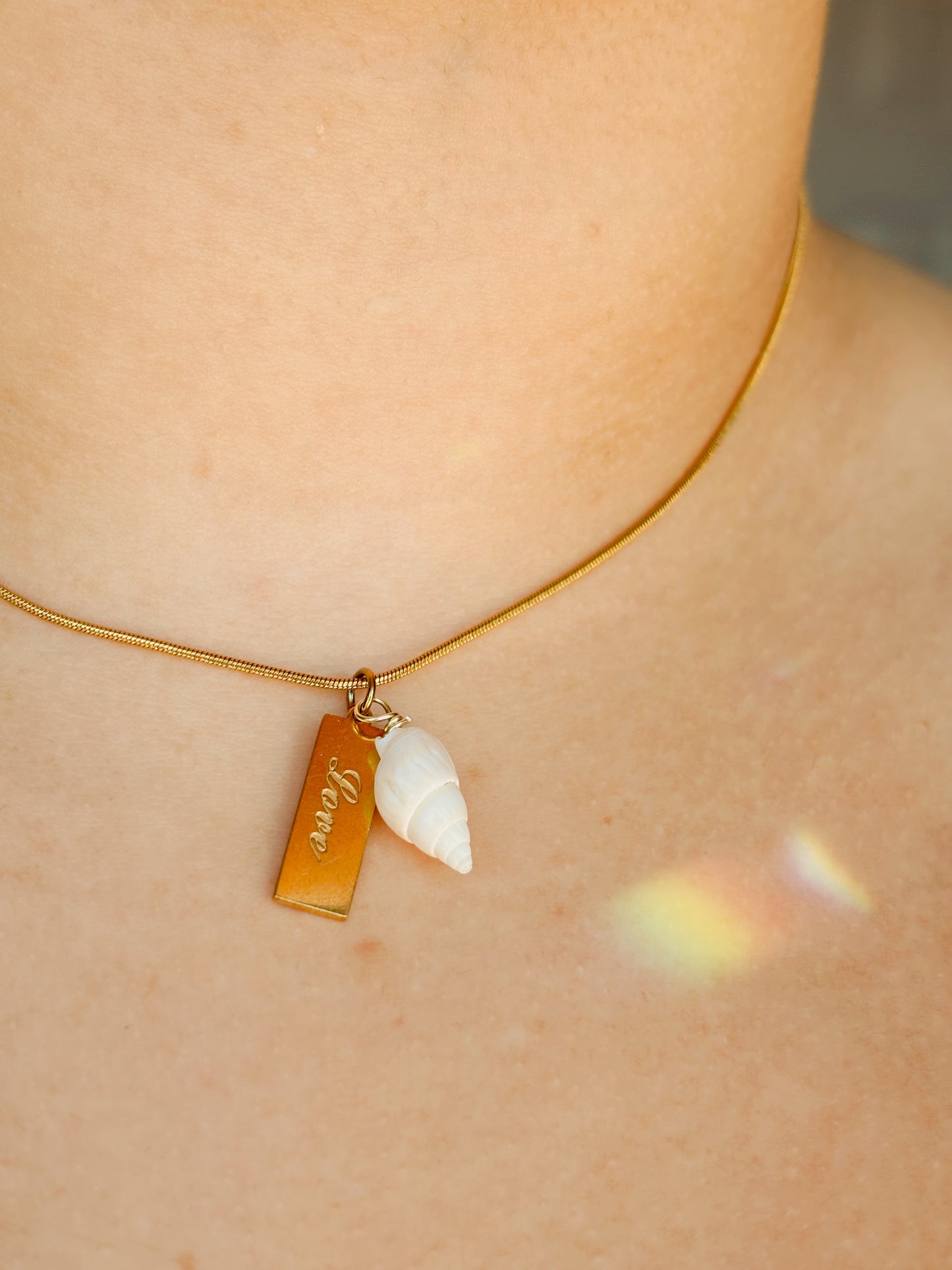 18k gold plated ‘lobe’ tag with shell Necklace