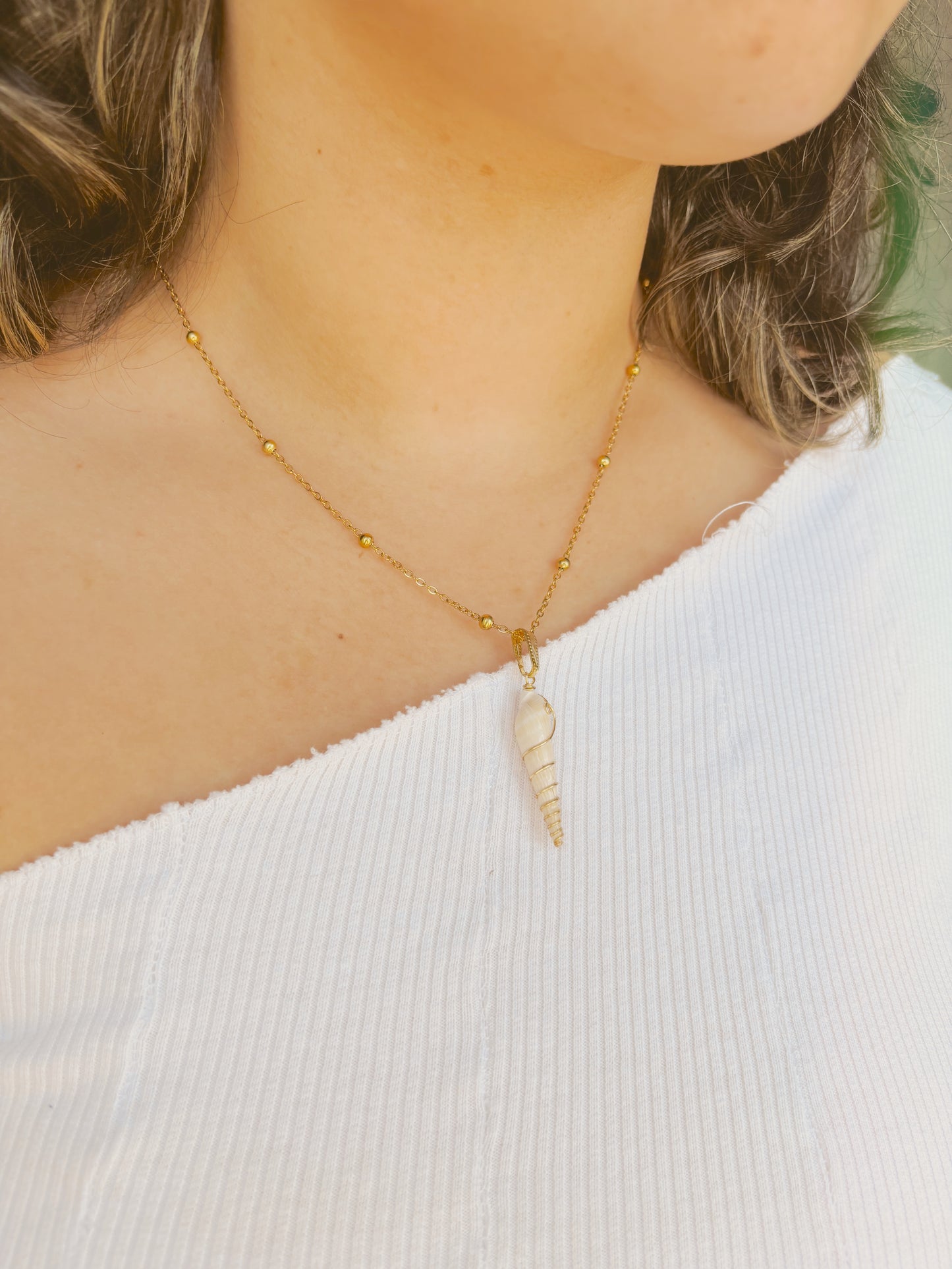 Natural shell necklace with unique wire detailing - tarnish free - silver & gold