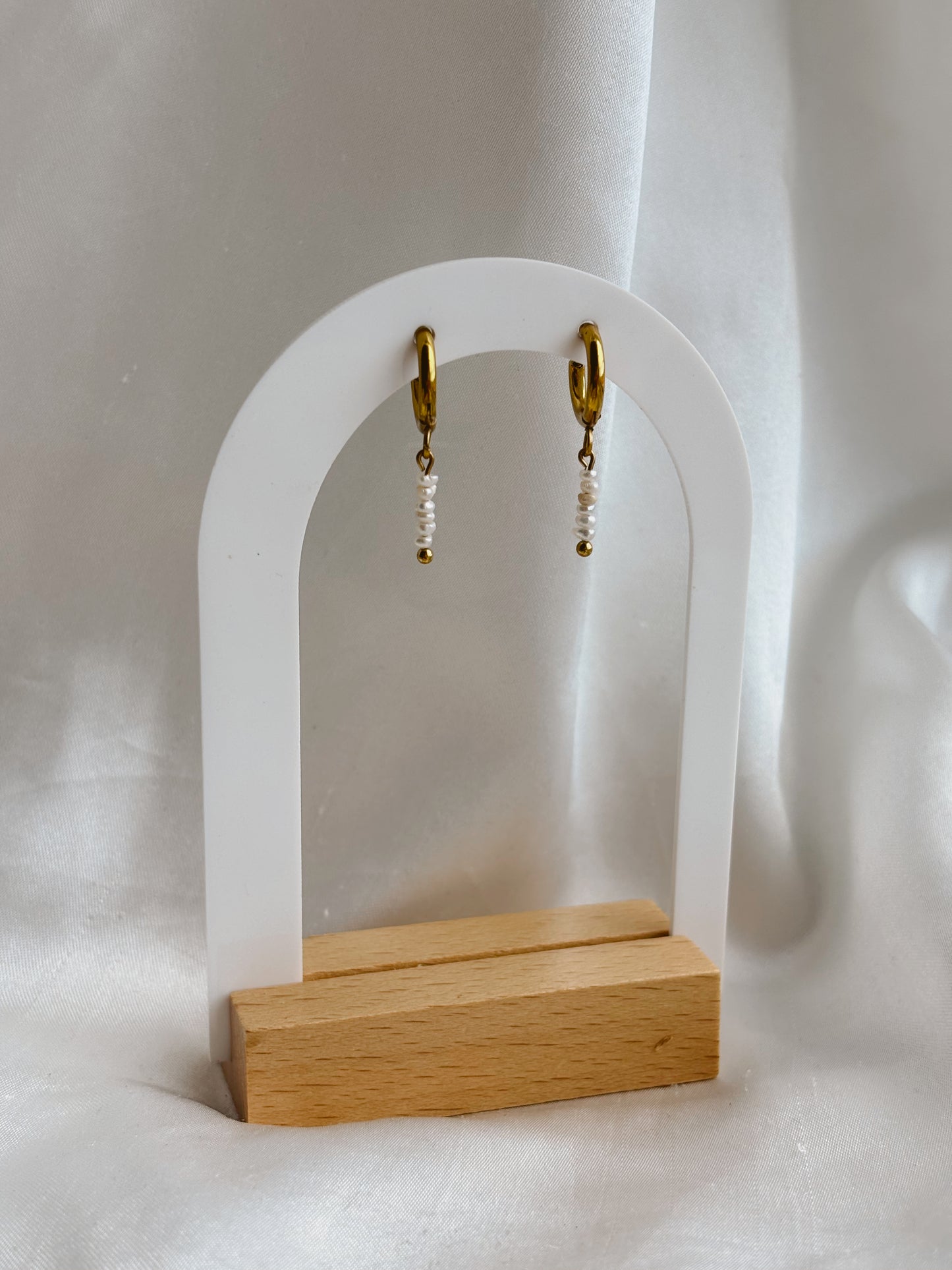 Dainty fresh water pearl earrings