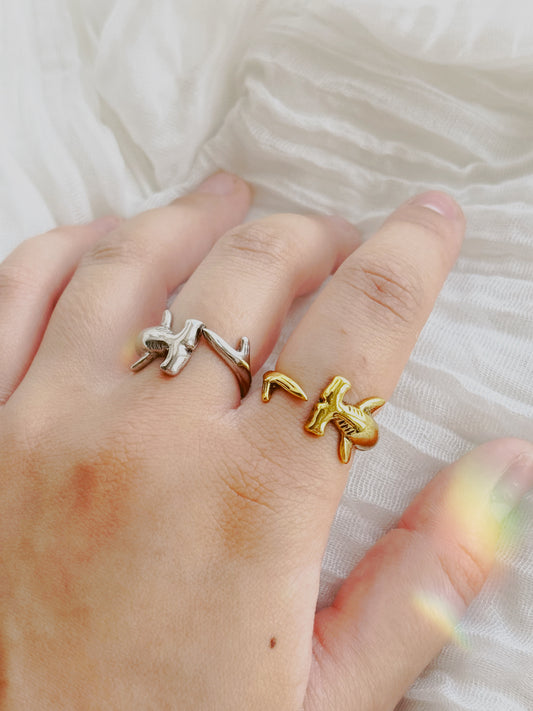 Hammerhead shark ring