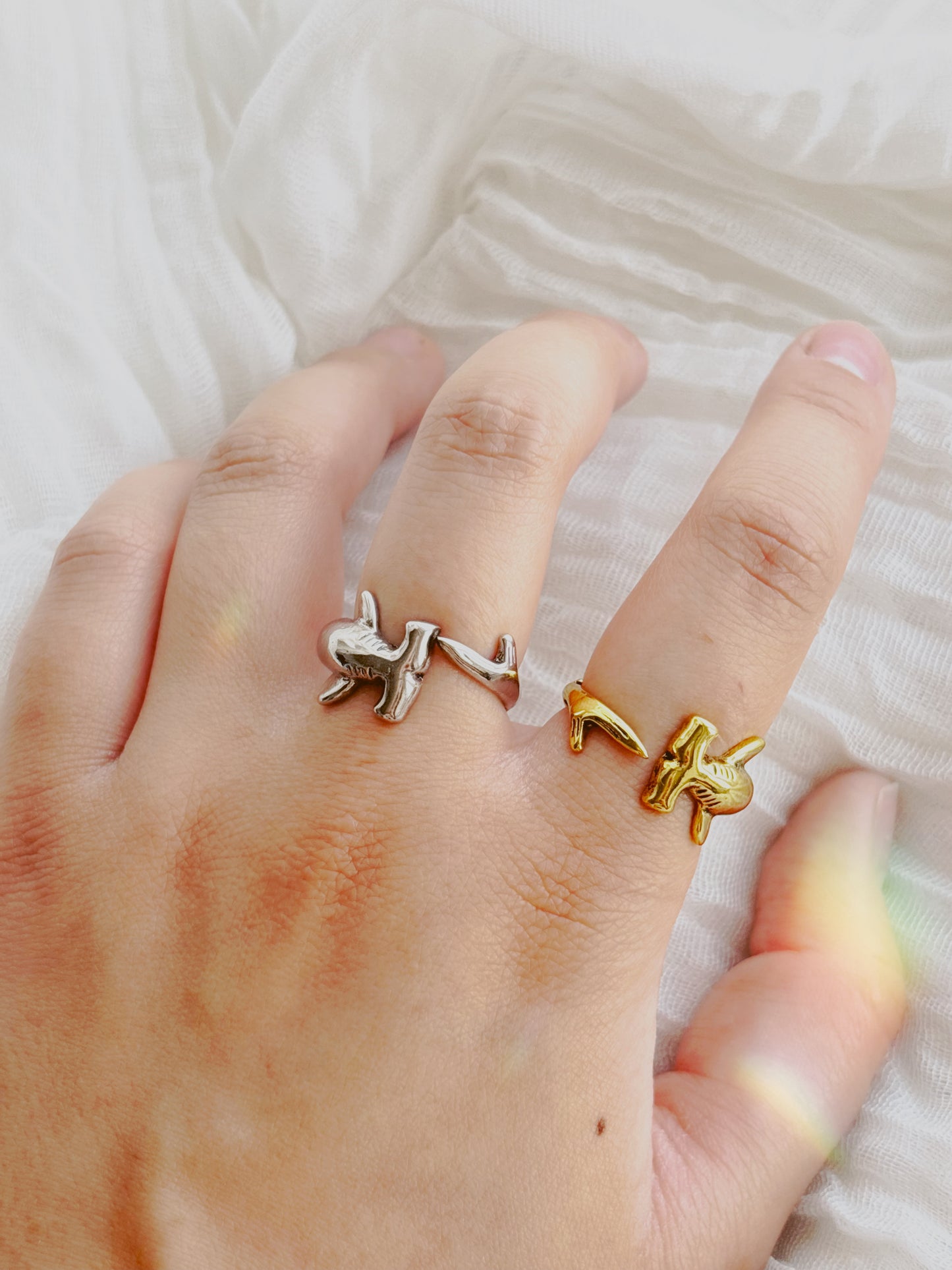 Hammerhead shark ring