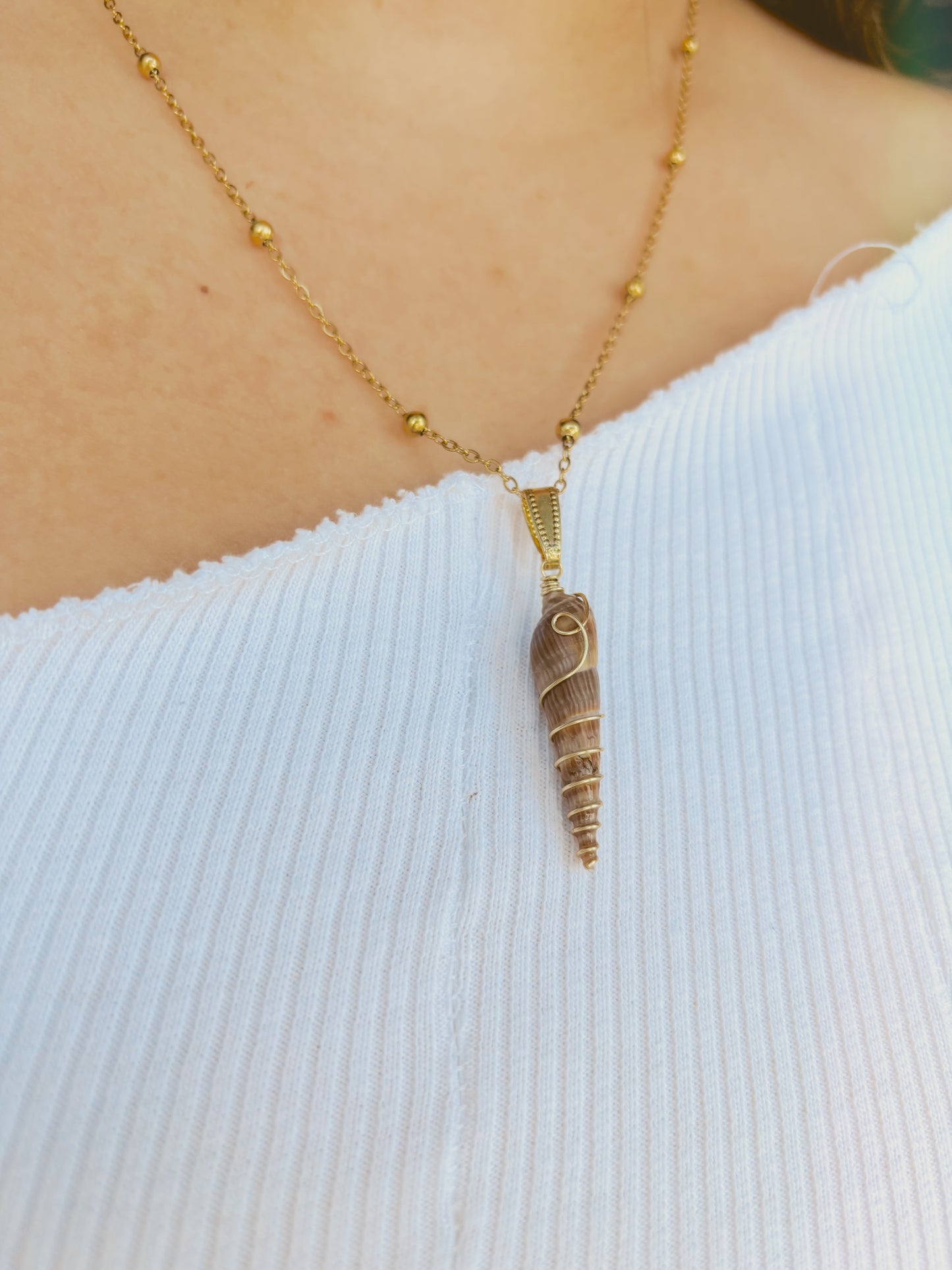 Natural shell necklace with unique wire detailing - tarnish free - silver & gold